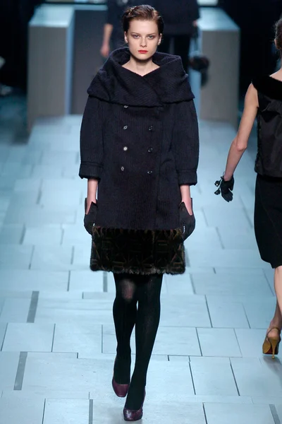 Look 18